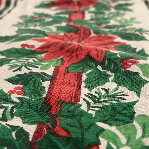 Vintage, Christmas, Tablecloth - Picture 5 of 6